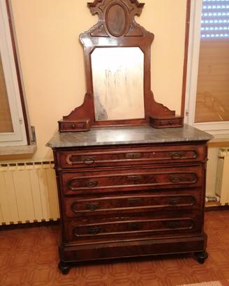 Comò  antico