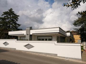 Finocchio: porzione di villa bifamiliare