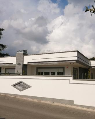 Finocchio: porzione di villa bifamiliare