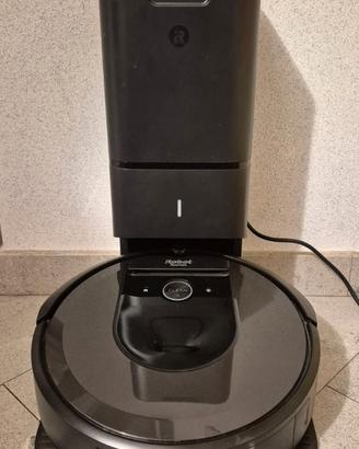 Roomba i7 + Clean Base