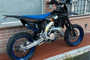 tm smr 125 2024  biposto