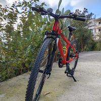 Rockrider ST900 Bici MTB 24" 9-12 Anni  8 Vel.
