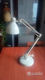 Lampada x tavolo Naska Loris di J. Jacobsen x Luxo