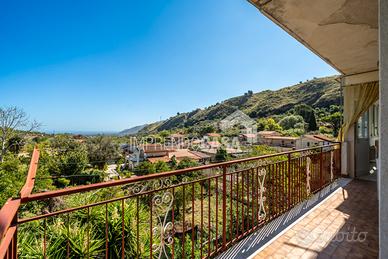 112 mq Ampio 3 Vani piano 2° vista mare Pezzingoli