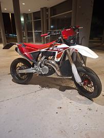 FANTIC XE 125 2025