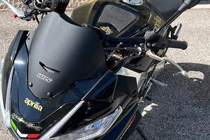 Aprilia tuono v4 1100 factory 2023