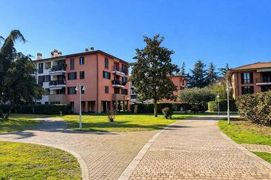 Attico / Mansarda di 214 m² con 4 locali e box aut