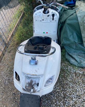 RICAMBI USATI MOTO PIAGGIO Vespa GTS 250cc VESPA M