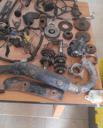 RICAMBI VARI SUZUKI DR 650 