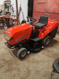 trattorino tagliaerba 