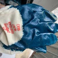 Guanti  anti taglio e spine