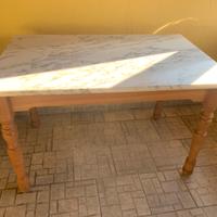 Tavolo in marmo di carrara