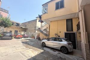 CASA SEMINDIPENDENTE A CAIVANO