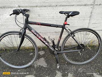 Bicicletta ibrida da corsa 