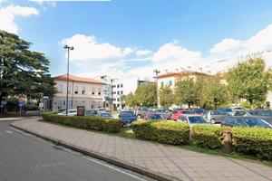 Stanza singola con balcone a Cesano Maderno