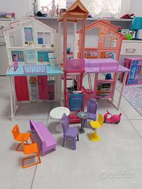 casa, camper, armadio, macchina e vespa Barbie