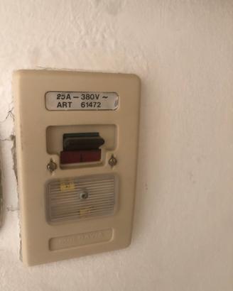 Interruttore bipolare BTicino con fusibili