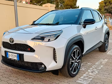 TOYOTA YARIS CROSS GR
