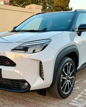 TOYOTA YARIS CROSS GR