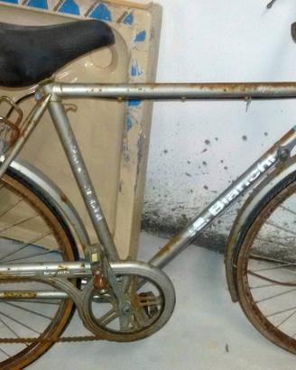 Bicicletta bianchi
