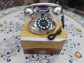 Telefono fisso cromato stile vintage