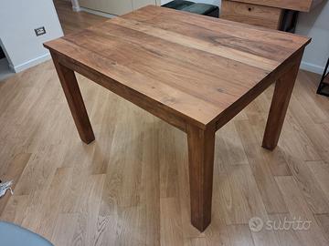 Tavolo in legno di teak