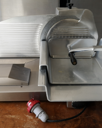 Affettatrice professionale Macchi lama da 35 cm