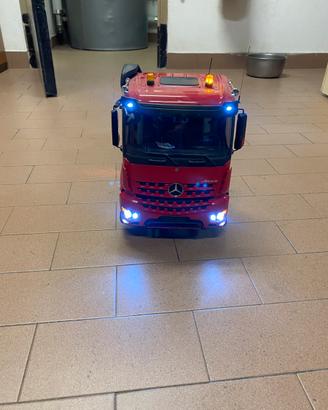 Mercedes Arocs radio comandato