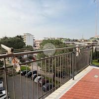 3 LOCALI A MARANO DI NAPOLI