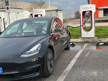 TESLA Model 3 RWD plus