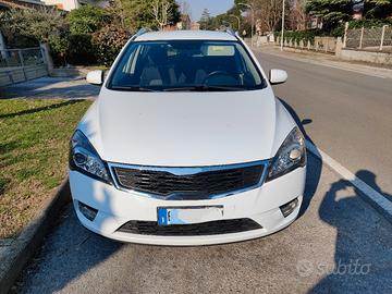 Kia ceed station wagon 1.4 16 valvole benzina 