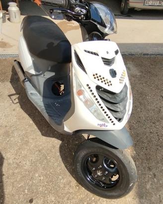 Piaggio Zip SP