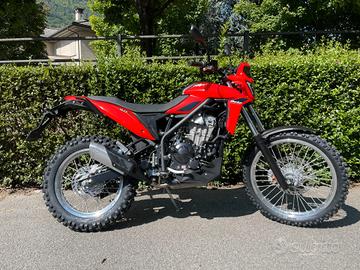 Beta Alp 4.0 2025 rossa NUOVA