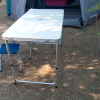 tavolino da campeggio