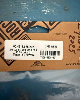 Rock shox service lyrik d1+