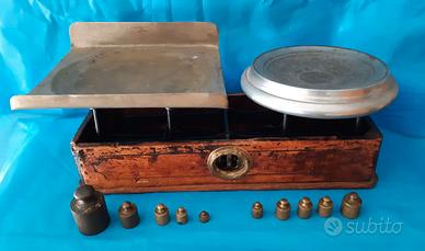 Bilancia antica fine '800 a piatti da negozio