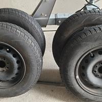 cerchi panda con gomme invernali