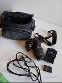 Macchina fotografica Nikon d3100 una volta d uso