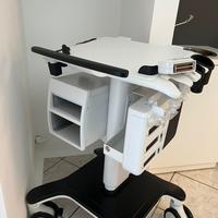 Carrello per ecografo portatile