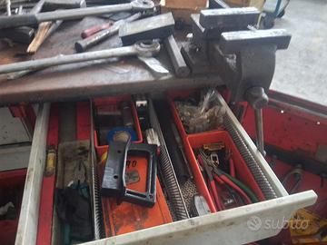 carrello porta attrezzi 