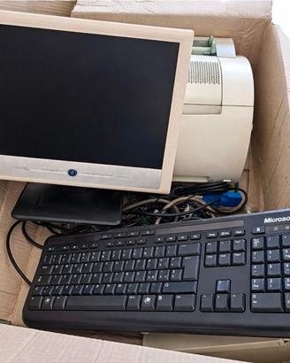 Monitor Benq FP557S + Stampante Laser Shot 