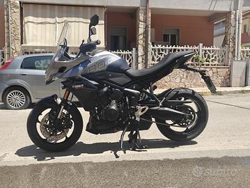 TRIUMPH TIGER 800 SPORT
