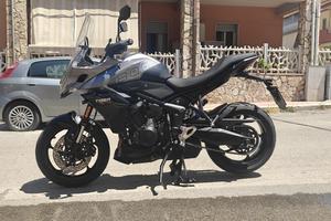 TRIUMPH TIGER 800 SPORT