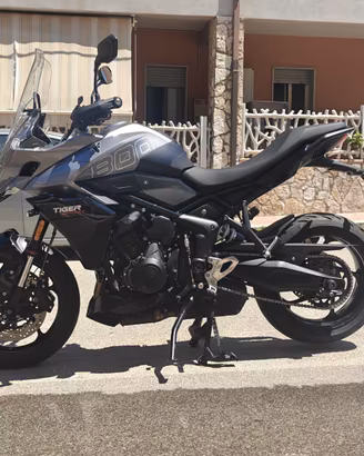 TRIUMPH TIGER 800 SPORT