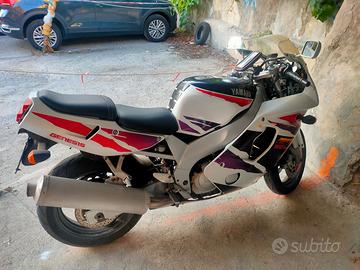 Yamaha FZR600R iscritta ASI