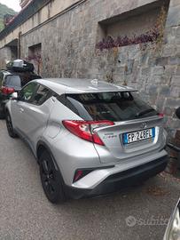 neopatentati  toyota CHR 1.2 benzina