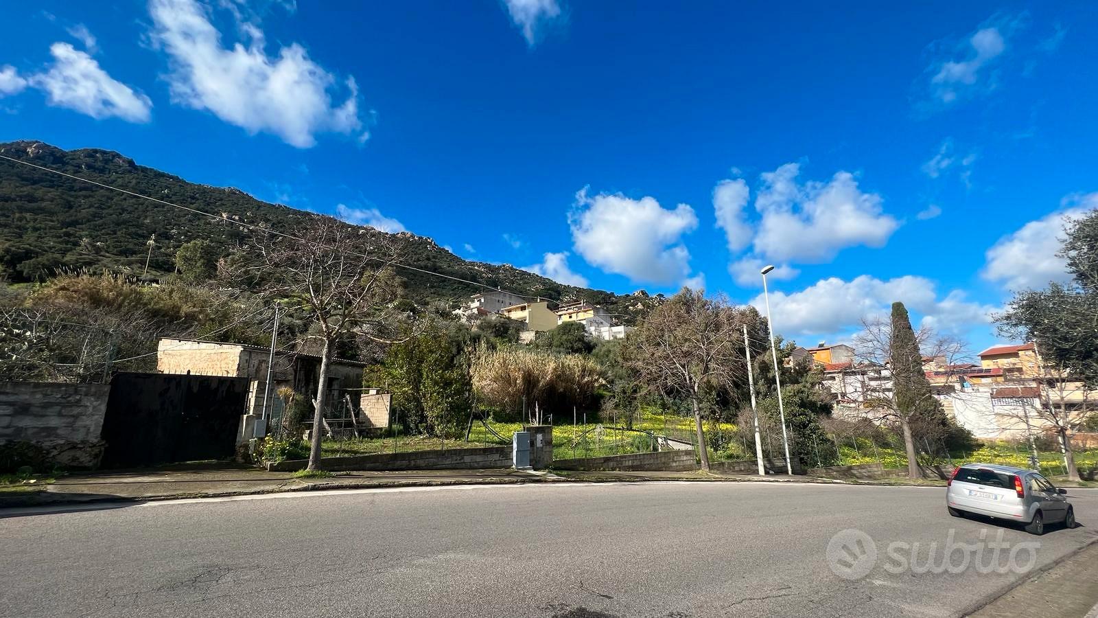 Guspini- Terreno con fabbricato Rurale e ricovero - Altro