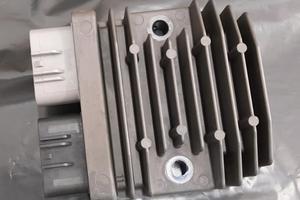 Raddrizzatore regolatore di tensione yamaha