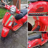 Vespa 300 gts super rossa