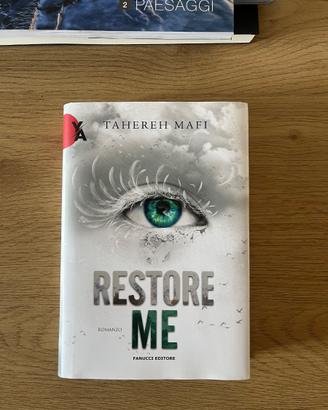 Libro Restore Me - Nuovo, copertina rigida